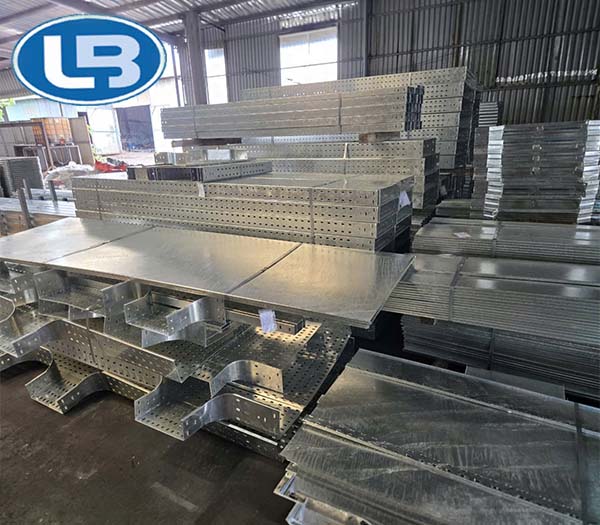 Hot-dip galvanized cable trays & cable ladders