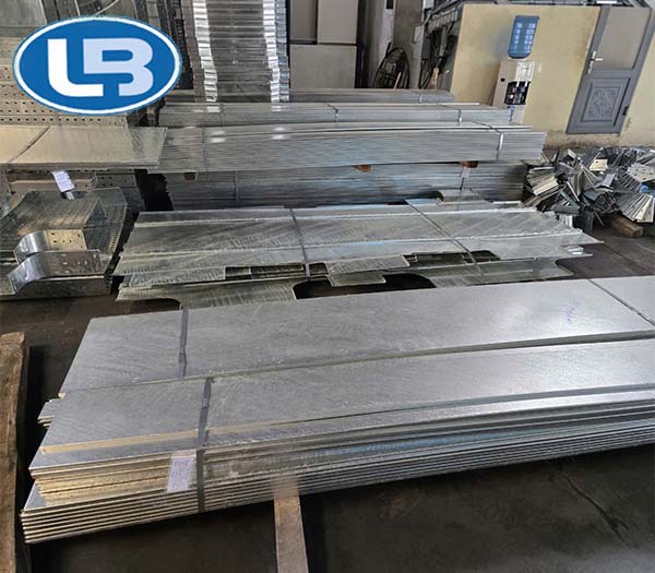 Hot-dip galvanized cable trays & cable ladders